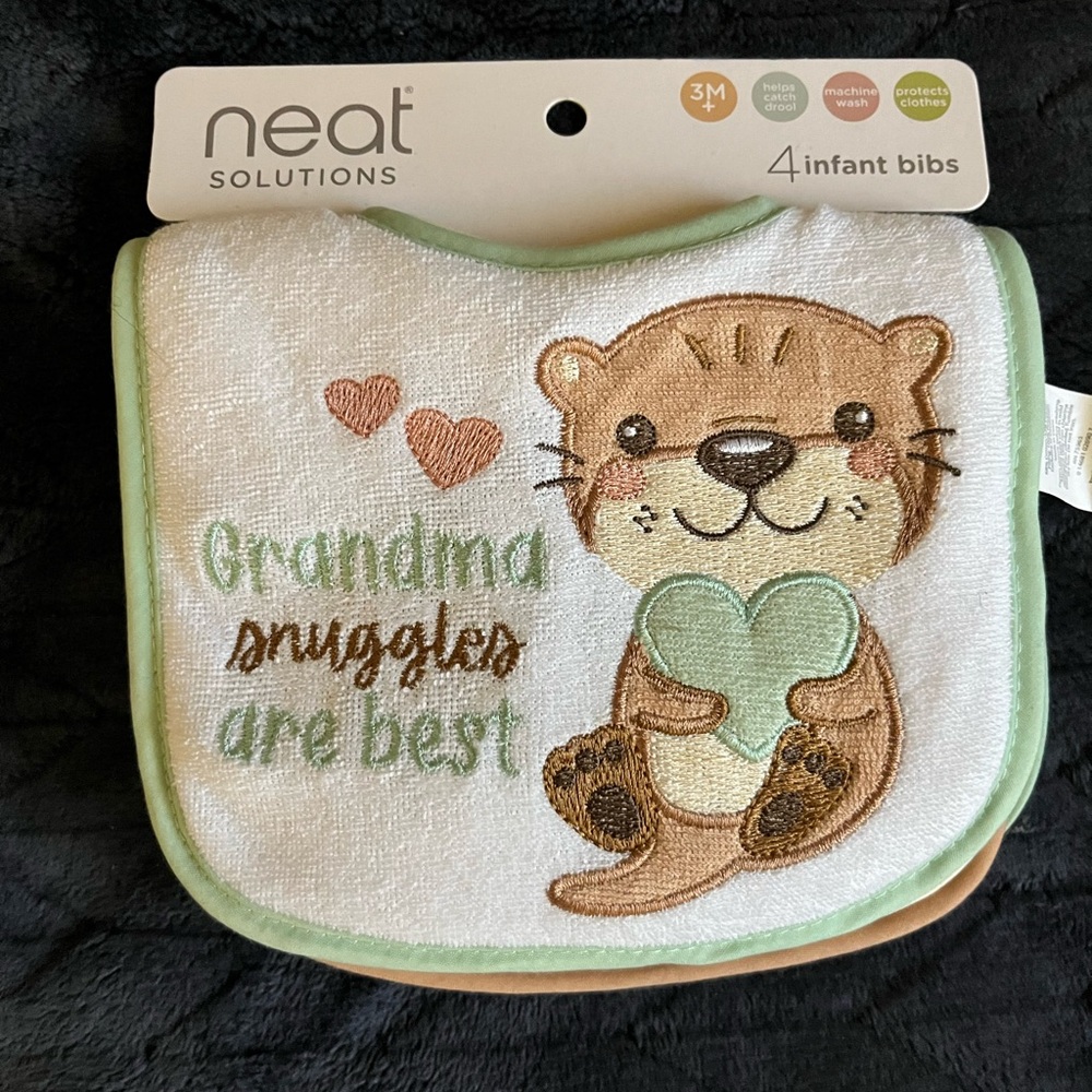 4 Cute Otter Infant Bib with Heart Design